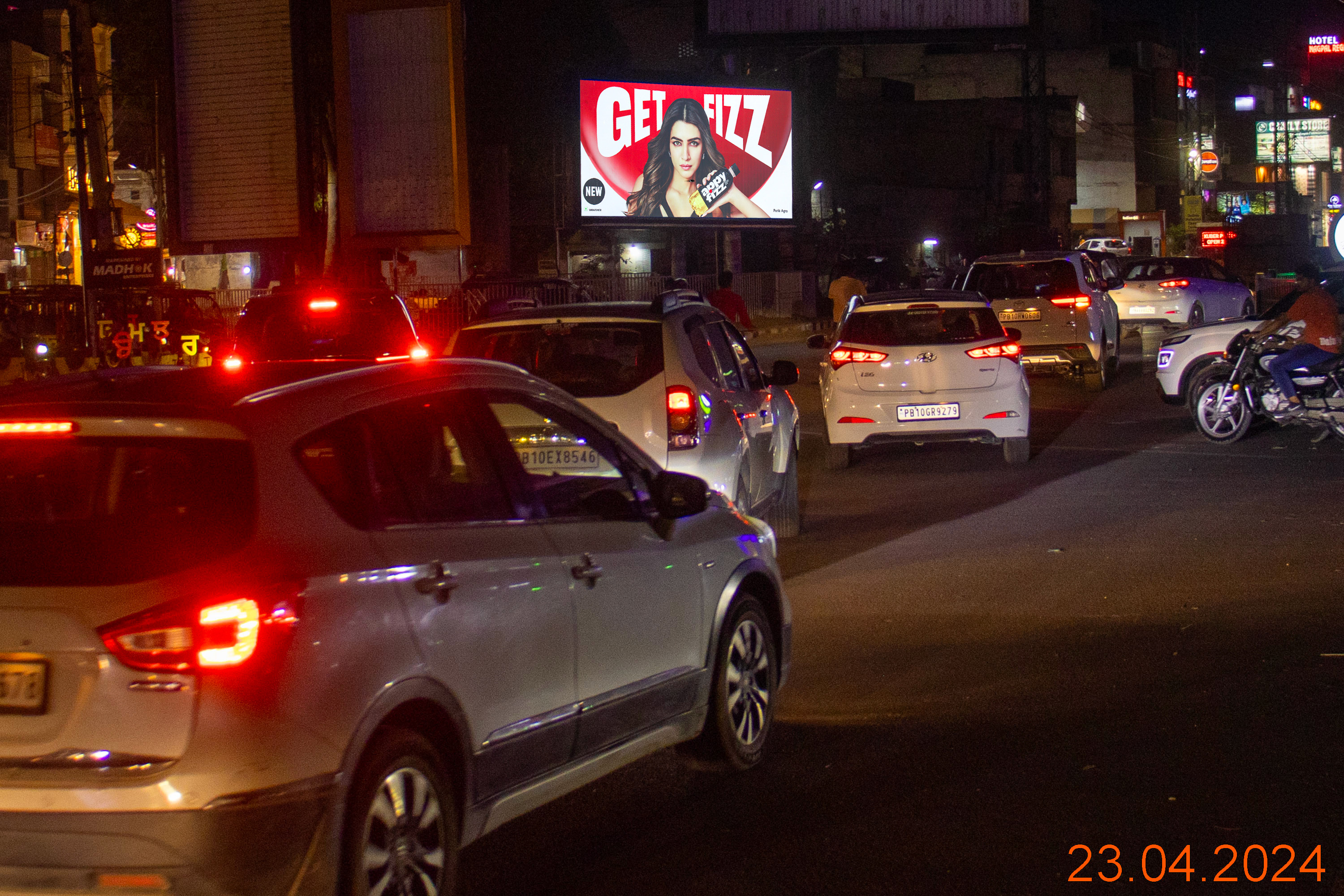Aarti Chowk Unipole